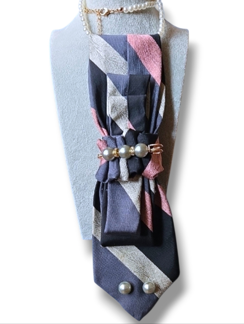 3/$60 Geometric Pattern Pink Gray Silk Folded Cravat With Pearl Accents